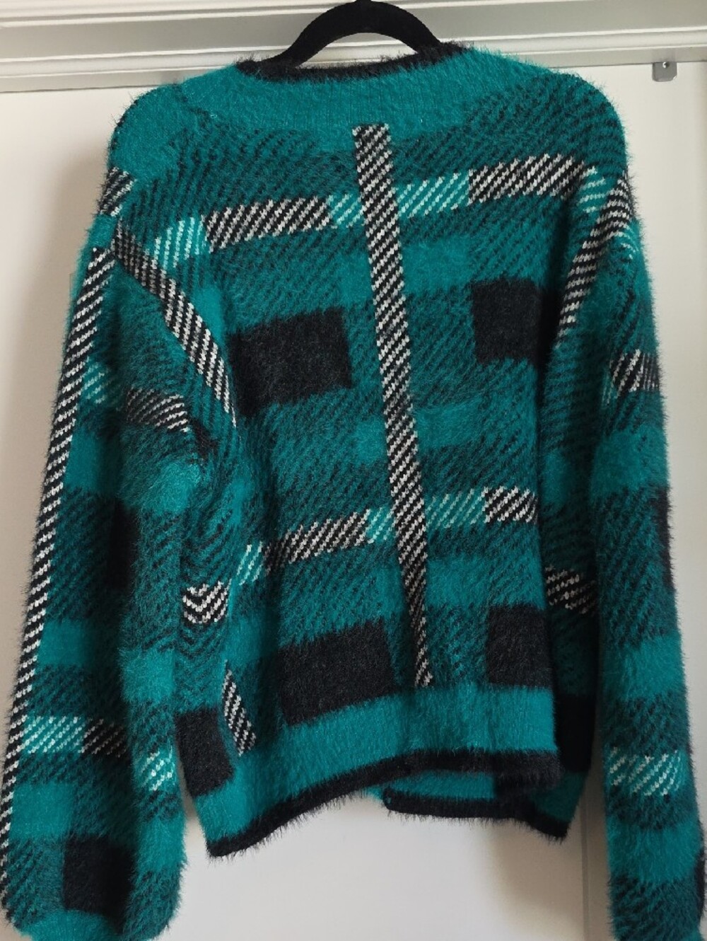 NWT umgee Medium Plaid Fuzzy Button-Front Cardigan Sweater - Picture 2 of 6